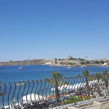 Hotel apartamentowy Ugur